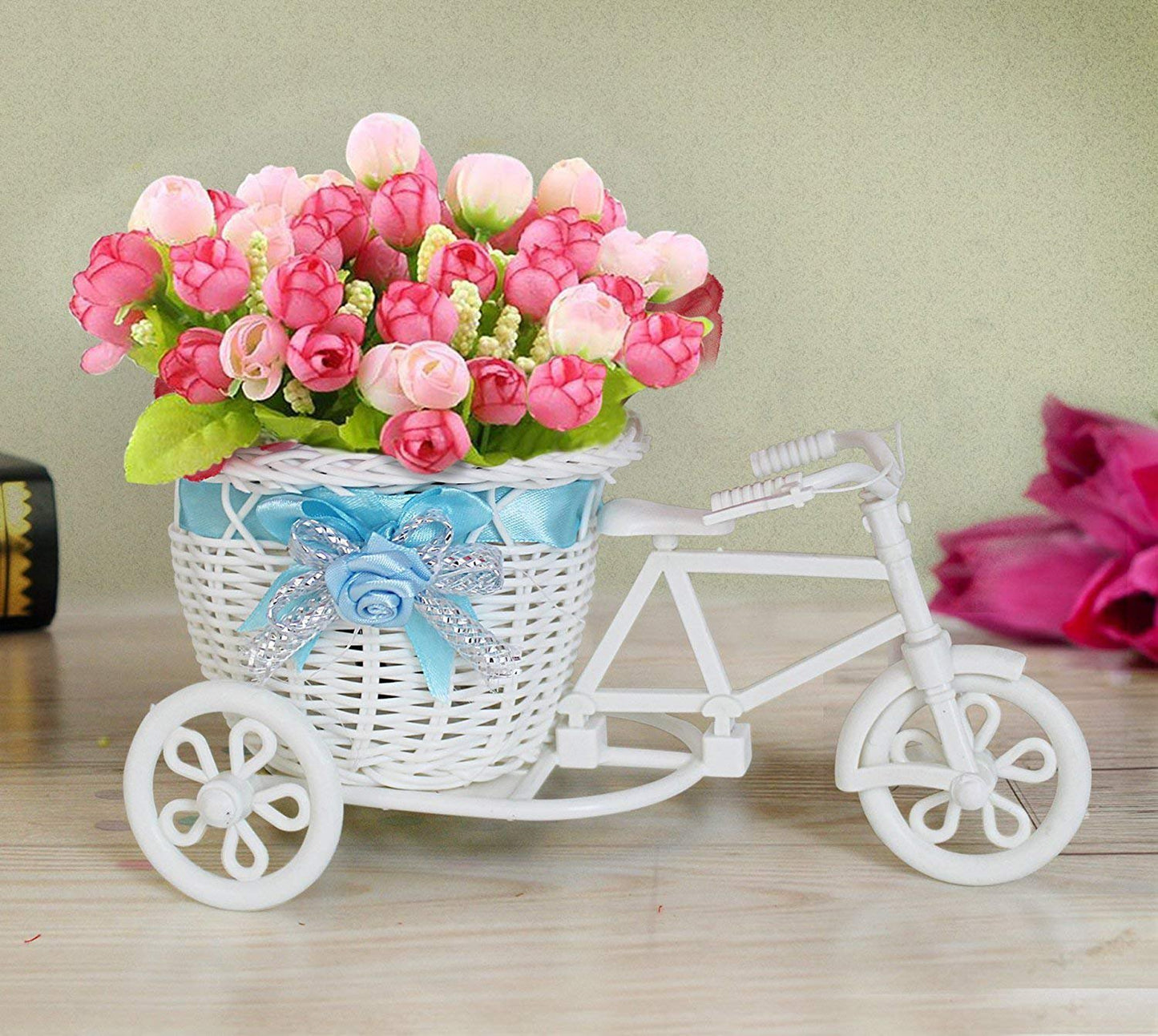 Artificial flower arrangements with flower cycle (plastic)