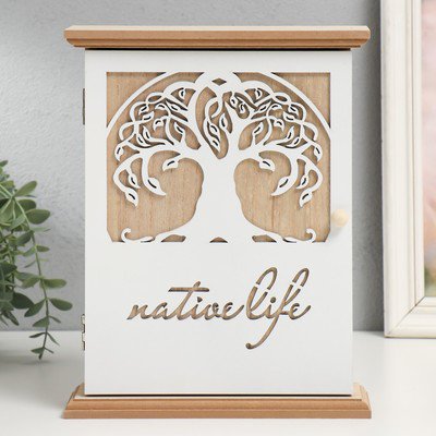 Wooden wall keyholder