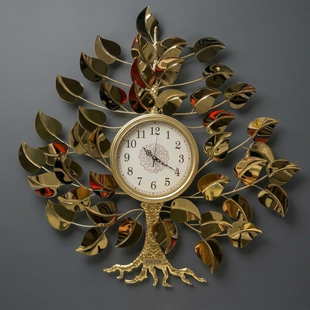 Wall tree motive decoration with wall clock