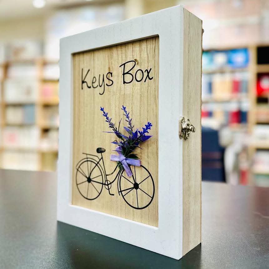 Wooden Key box lavender