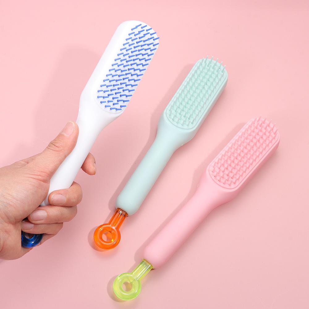 Easy cleaning hair comb