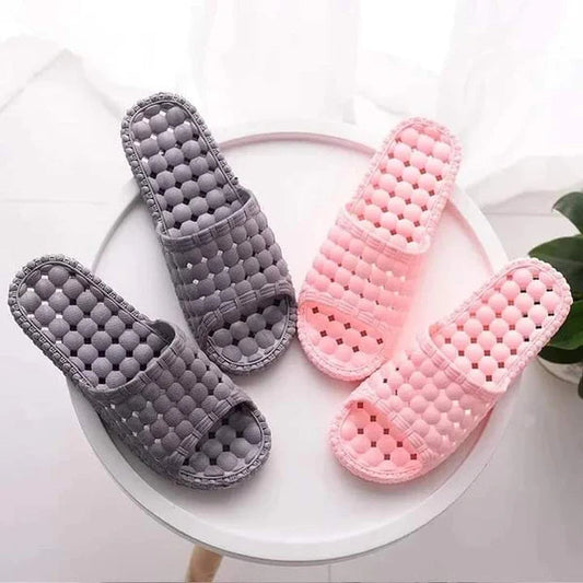 Comfortable bathroom slipper