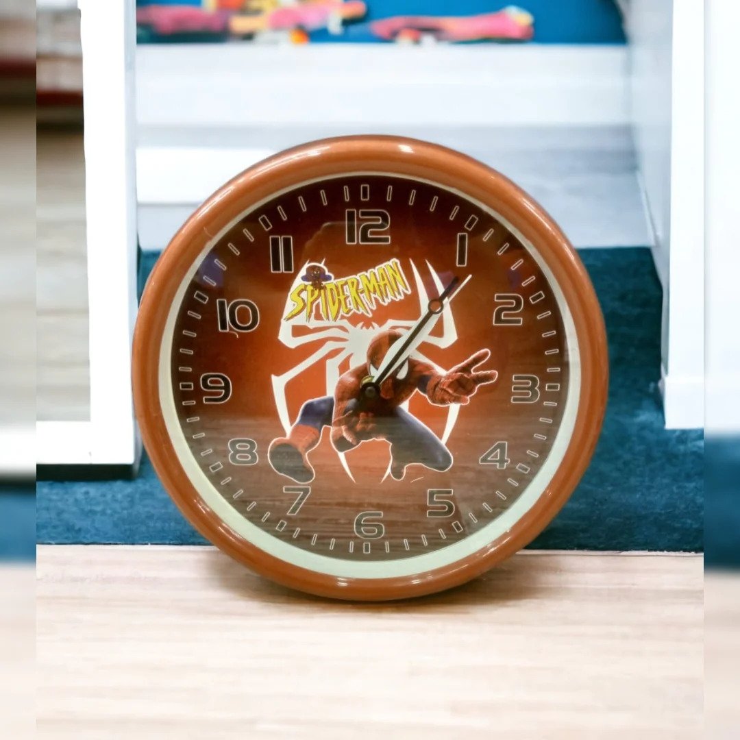 Best Quality Wall Clock In Different Design - Spider man